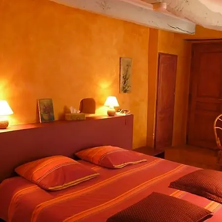 Couette-café La Hulotte 3*